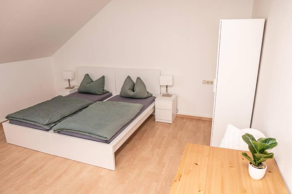 Gemuetliche Ferienwohnung Im Zentrum Von Plauen Exterior photo
